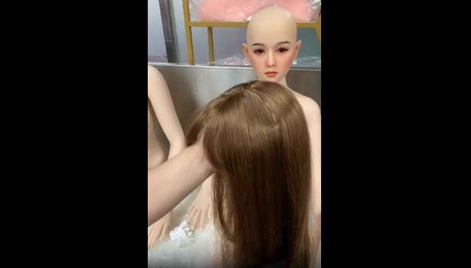 How to Put On the Wig
